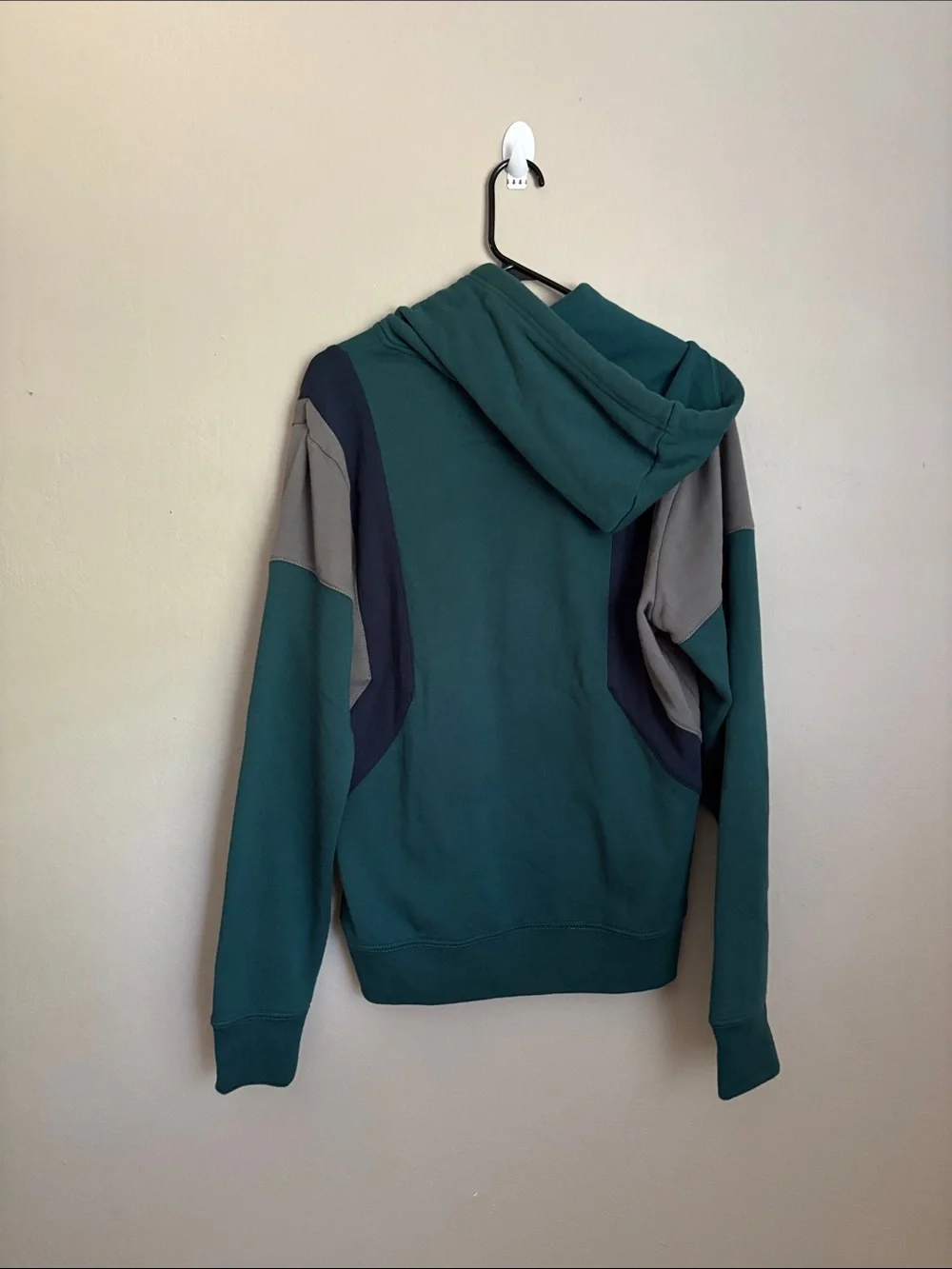 True Religion Teal & Navy Colorblock Pullover Hoodie size medium